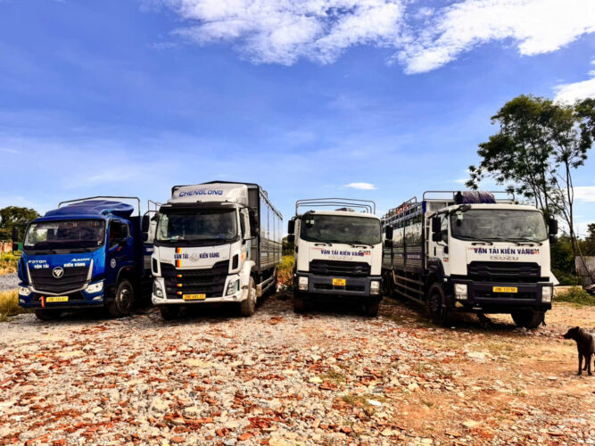 xe vận chuyển hàng 15 tấn