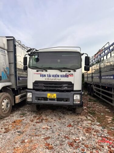 thuê xe tải 8 tấn kiến vàng